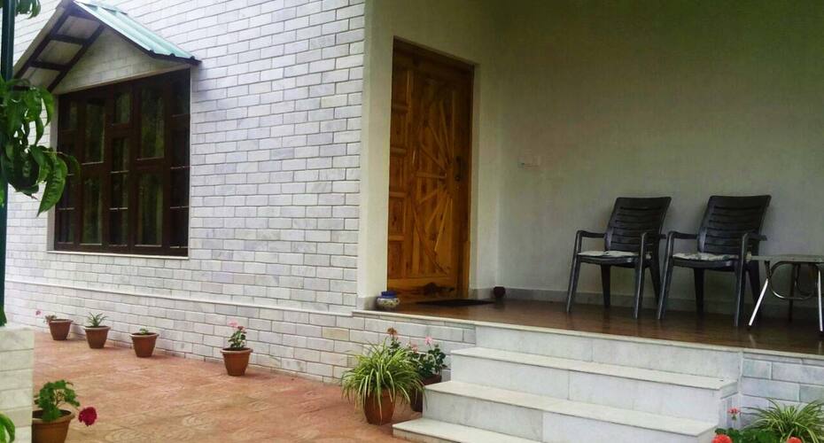 Silver Streak Cottage, Manali 3